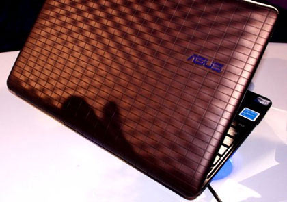 Asus unveiled a sliding battery-powered netbook Picture 9