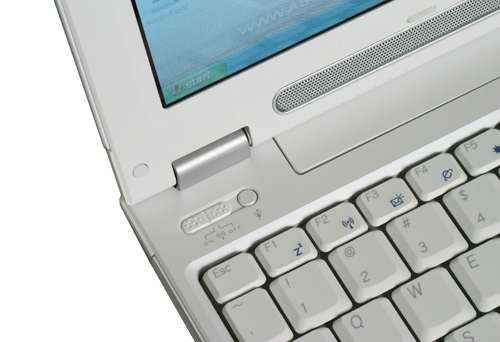 Asus W5F - a simple 12-inch laptop Picture 2
