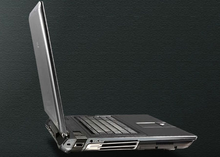 Asus W90 - 'infinite' laptop for gamers Picture 4