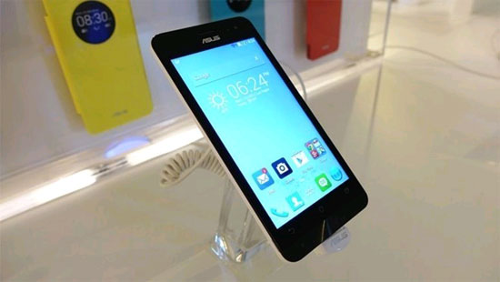 Asus Zenfone 5 scores with Nokia XL Picture 3