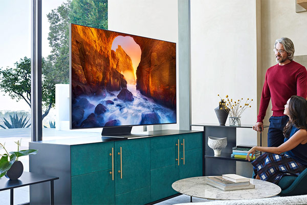 Attendance for the largest TV models in Vietnam today Picture 4
