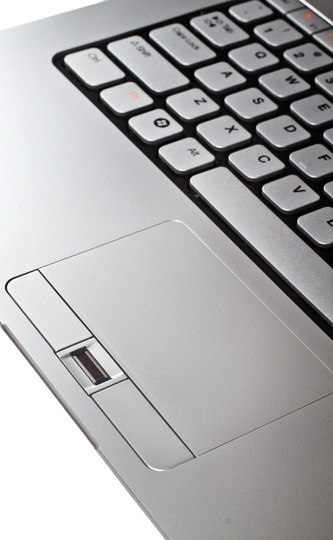Axioo MMT 3G laptop is thin Picture 2
