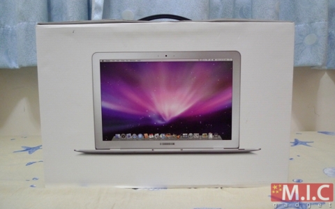 Beat the laptop box like MacBook Air Picture 2