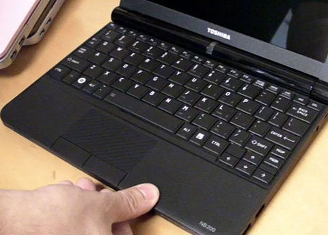 Beautiful Toshiba netbook Picture 18