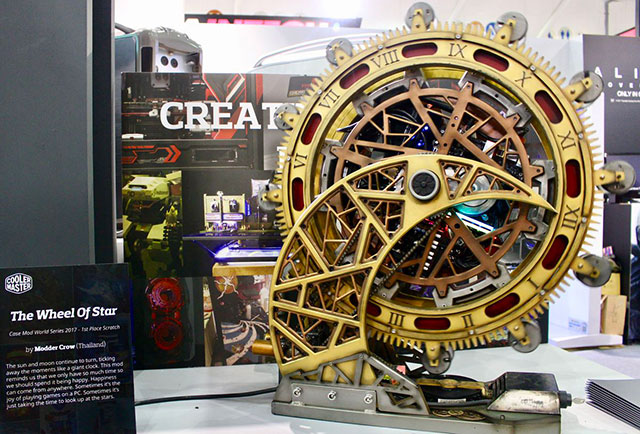 Believe it or not, these are normal computers Picture 5