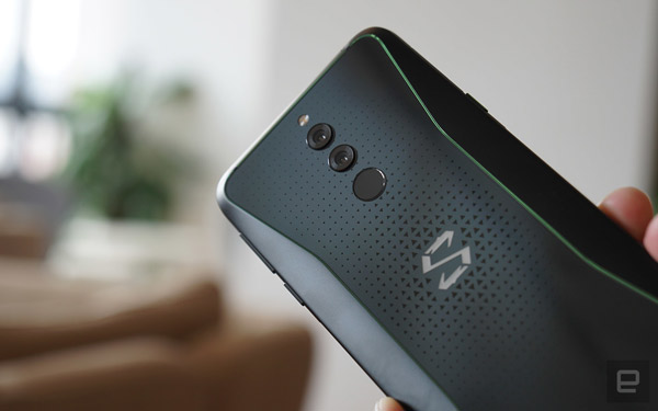 Black Shark Helo - the world's first smartphone with 10GB of RAM, playing AMOLED games, priced at only 14 million Picture 11