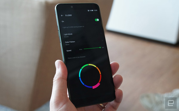 Black Shark Helo - the world's first smartphone with 10GB of RAM, playing AMOLED games, priced at only 14 million Picture 14