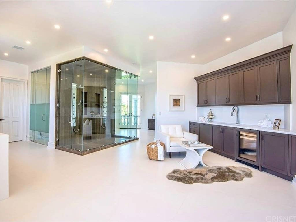 Break into the $ 7 million mansion of Jake Paul, the brightest star of Youtube channel Picture 16