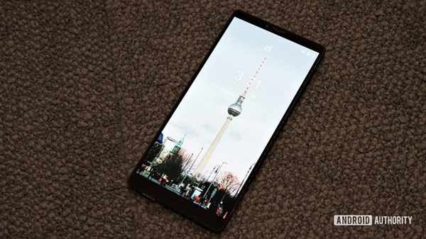 Carbon 1 Mk II: The first smartphone is made of carbon fiber Picture 1