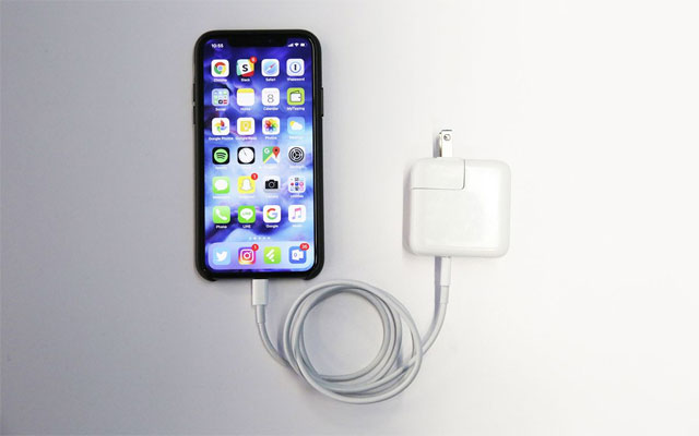 Causes and ways to fix battery bottles on smartphones Picture 1