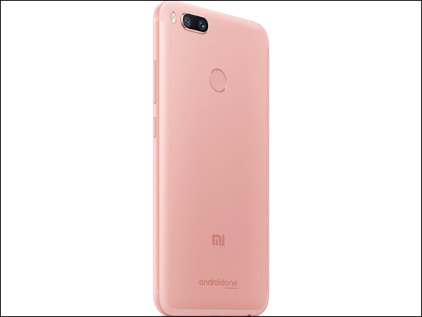 Chinese firm Apple launched the 'iPhone 7' model at an affordable price Picture 2