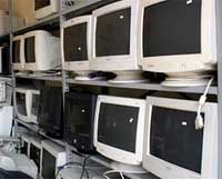 Choose to buy an old CRT monitor Picture 1