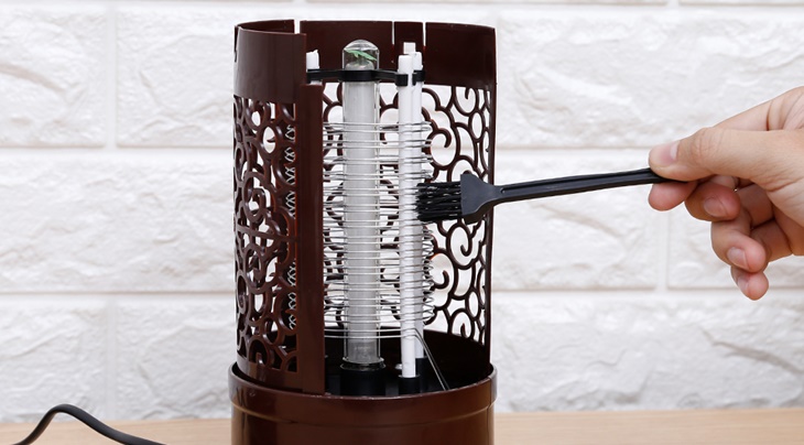 Clean mosquito catchers simply with 3 steps Picture 4