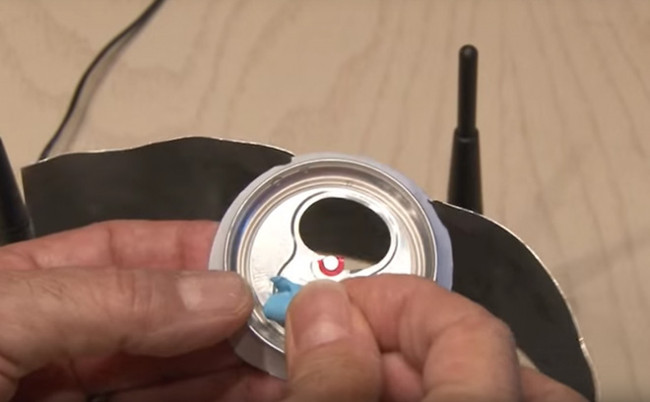 Click on the wifi wave with an empty beer can Picture 9