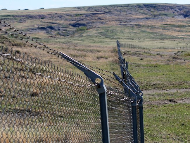 Close up inside the shelter of 1% of the world's richest population when the apocalypse occurs Picture 13