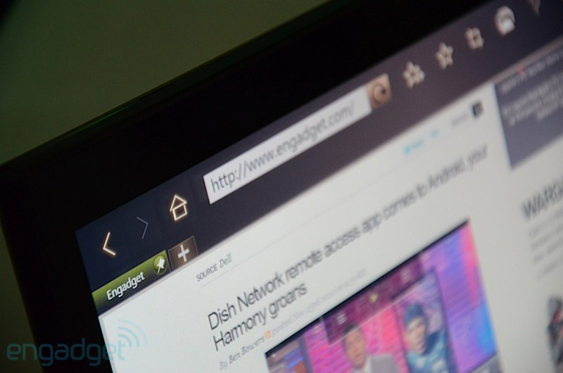 Close up of Acer Iconia two-screen laptop Picture 25