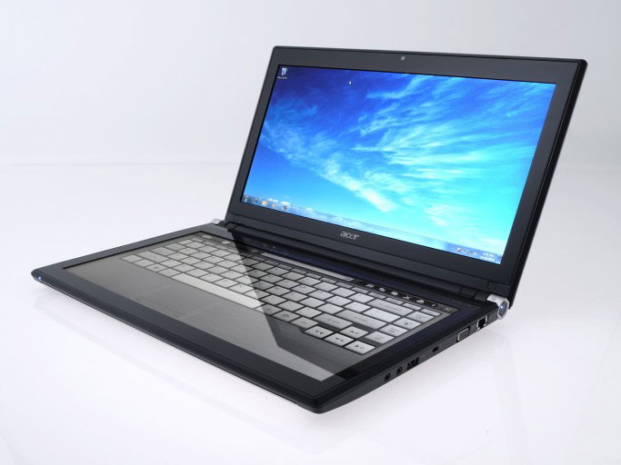 Close up of Acer Iconia two-screen laptop Picture 4