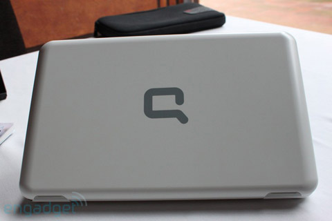 Close up of Compaq AirLife 100 running Android Picture 7