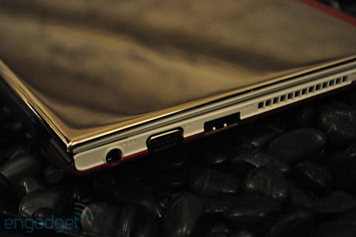 Close up of Lenovo's new 'ultraportable' Picture 11