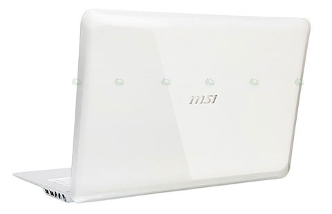 Close up of the 'killer' of the MacBook Air Picture 13