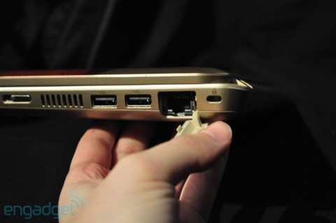 Close up of the new HP Mini 210 Vivienne Tam Picture 4