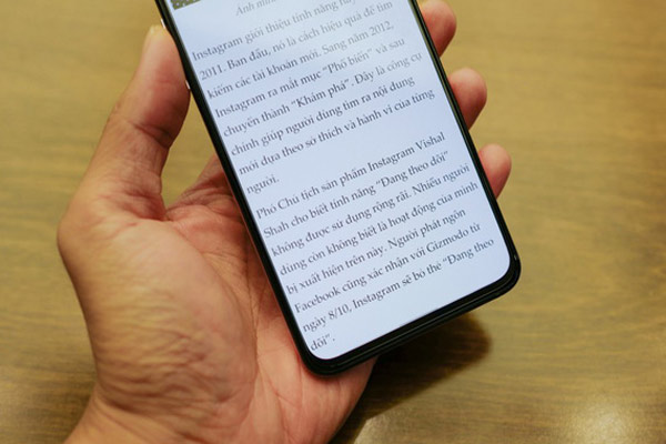 Close-up of Oppo Reno 2, 4 main cameras, 20x zoom, video stabilization Picture 15
