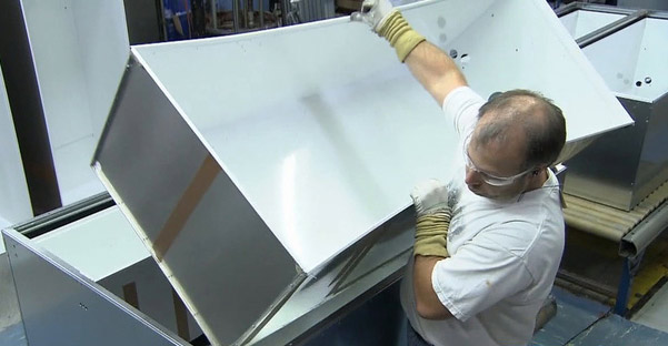 Close-up of the refrigerator manufacturing process Picture 2