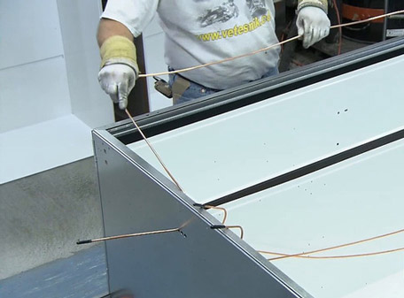 Close-up of the refrigerator manufacturing process Picture 3