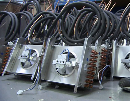 Close-up of the refrigerator manufacturing process Picture 5