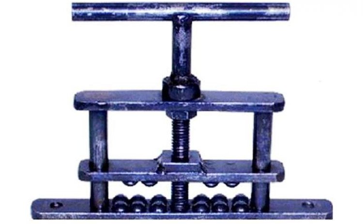 Cold with the most unique torture tools in history Picture 12