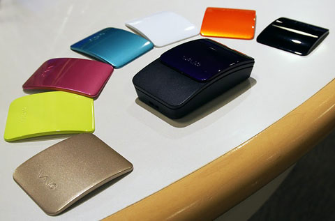 Colorful accessories of Sony Vaio E series Picture 9