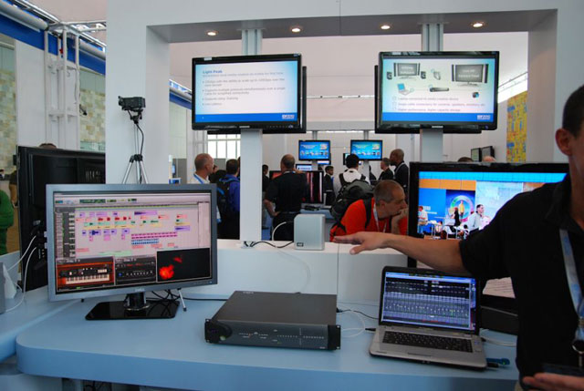 Computer connection: Light Peak optical cable Picture 2