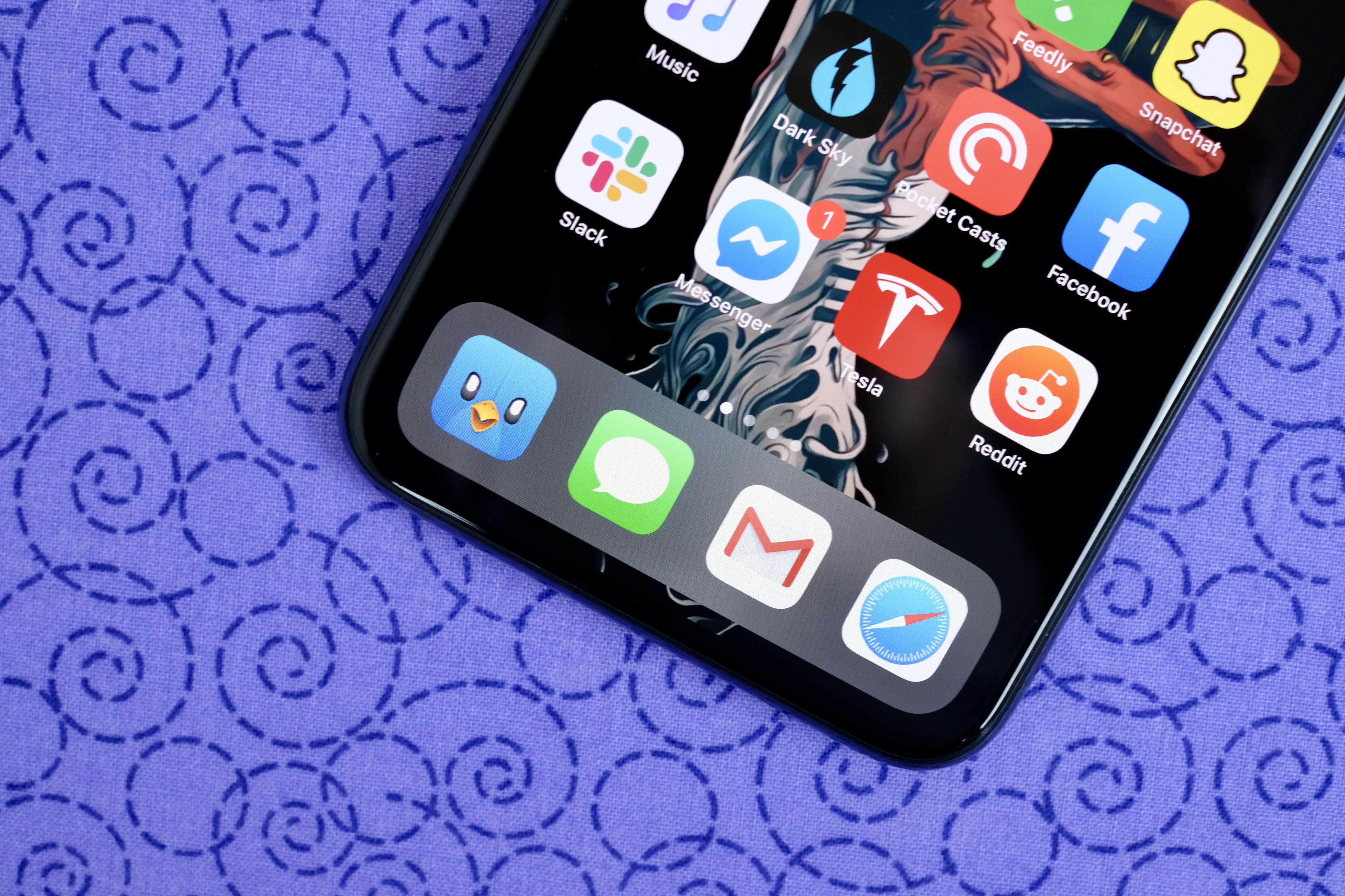 Coronavirus texting scams: 5 ways to protect yourself on your phone Picture 4