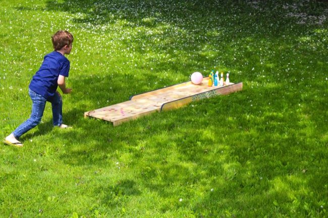 Create your own bowling playground in your yard Picture 12