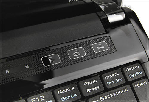 CULV Laptop watching HD videos and playing games Picture 13