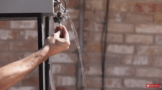 Decode 6 magic tricks that challenge all the laws of physics in the world Picture 1