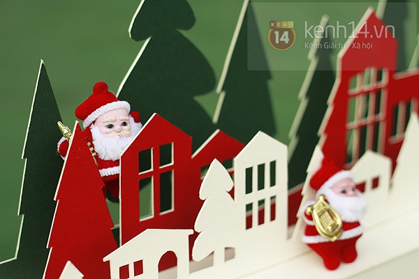 Decorate the room with a beautiful Christmas paper cover pattern Picture 13