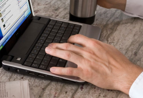 Dell unveiled the Inspiron Mini 9 netbook Picture 9