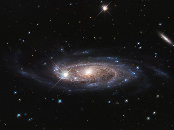 Detecting UGC 2885, a giant spiral galaxy, 2.5 times larger than the Milky Way galaxy Picture 1