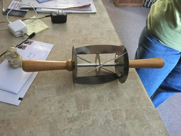 Discover 10 strange objects that not everyone knows their effects Picture 9