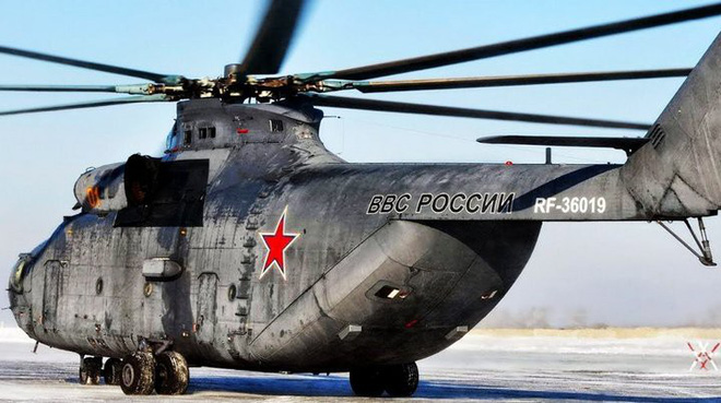 Discover Russia's largest helicopter Mi-26, carrying both mammoth fossils Picture 6