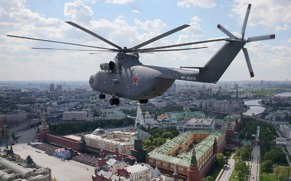 Discover Russia's largest helicopter Mi-26, carrying both mammoth fossils Picture 8