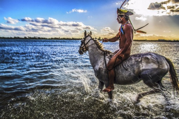 Discover the mysterious primitive life of Aboriginal people in the Amazon jungle Picture 4