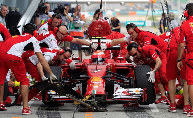 Discover the mystery of a car stop in less than 2 seconds at Formula 1 track Picture 1