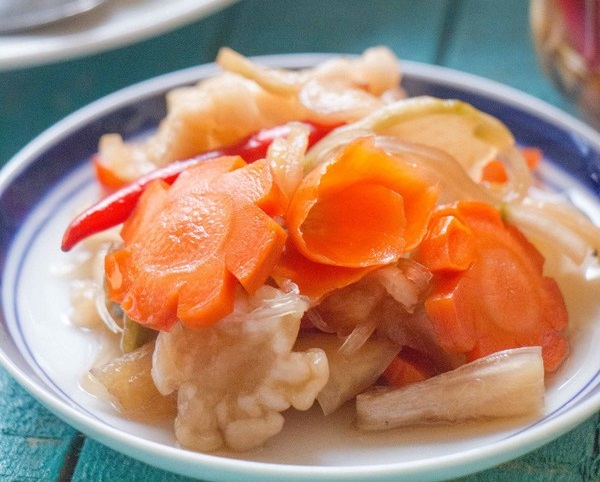 Discover the typical cuisine on the tray of the Central New Year Picture 6