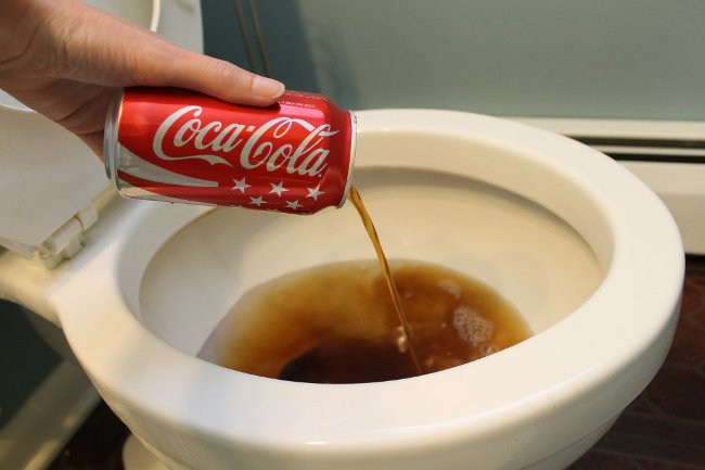 Discovering 20 great uses of Coca Cola you may not know Picture 1