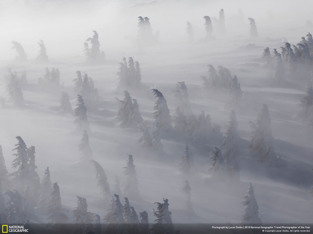 Download a unique set of wallpapers about the landscape provided by National Geographic Picture 13