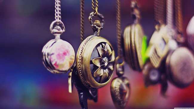 Download now a simple but charming Vintage photo wallpaper theme for your computer Picture 32