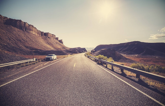 Download now a simple but charming Vintage photo wallpaper theme for your computer Picture 6