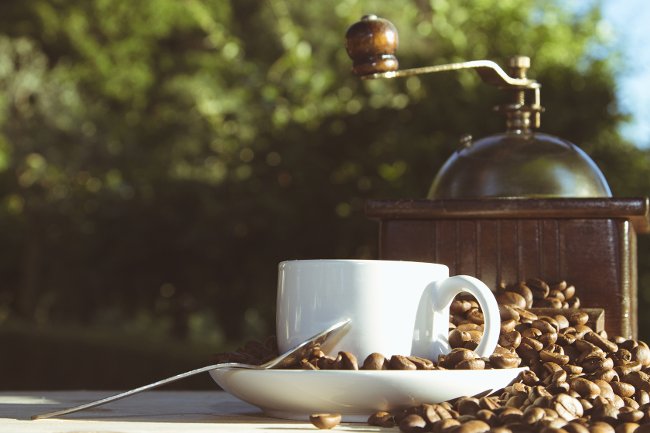 Drinking 5 cups of coffee a day can help you live longer? Picture 3